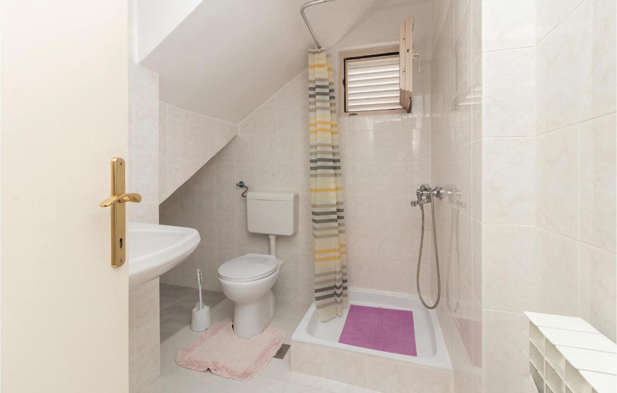 Nice Apartment In Zadar With Kitchen Ngoại thất bức ảnh